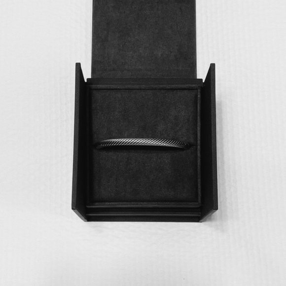 SOLD David Yurman Cable Classics Bracelet - Picture 6 of 8